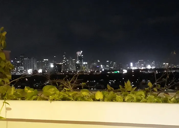 Apartment 150 Newport - Near Naia T3 Airport *