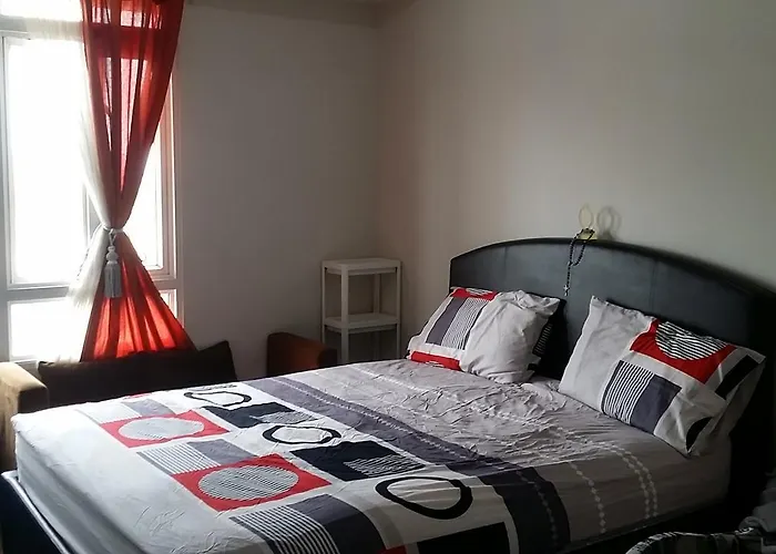 150 Newport - Near Naia T3 Airport Apartment Manila