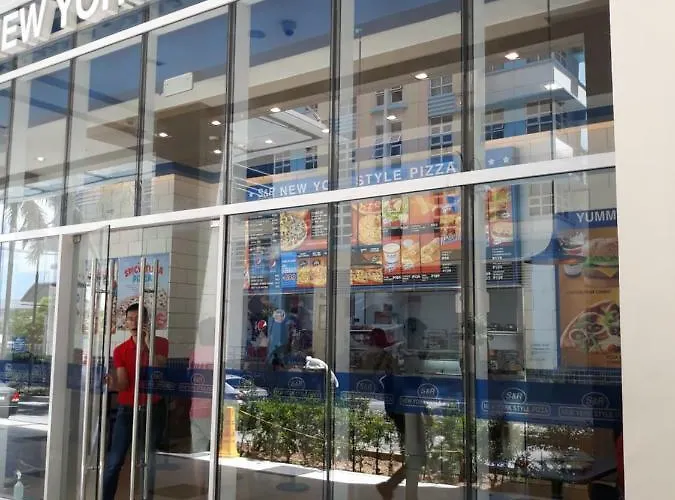150 Newport - Near Naia T3 Airport *